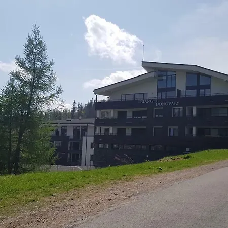 Apartmanica Triangel 103 Apartman Dóval