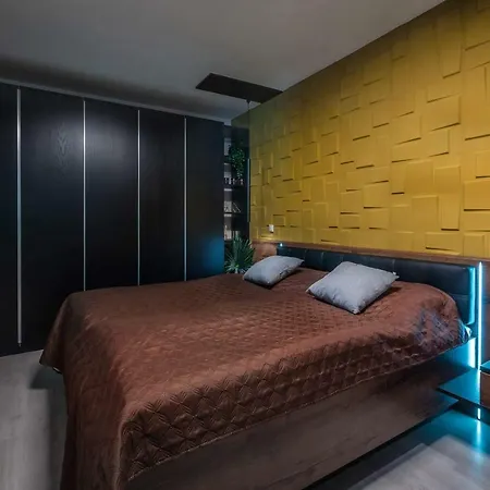 Apartmanica Triangel 103 *